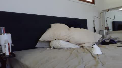 Snapshot of thongmuscle chatting on 12-11-24, 04:31 ThongMuscle online show from 12-11-24, 04:31