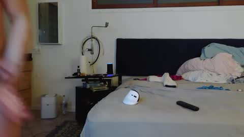 Snapshot of thongmuscle chatting on 01-02-25, 01:08 ThongMuscle online show from 01-02-25, 01:08