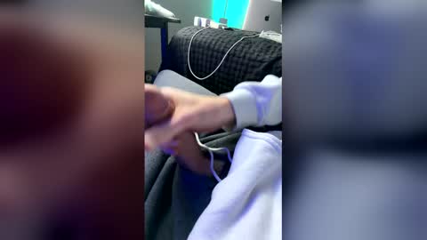 Snapshot of thor676 chatting on 04-04-26, 05:21 thor676 online show from 04-04-26, 05:21