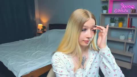 Snapshot of thoracarter chatting on 05-31-26, 06:09 thoracarter online show from 05-31-26, 06:09