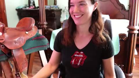 ThornburyRose online show from 02-09-26, 07:18