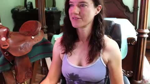 ThornburyRose online show from 06-24-26, 05:12