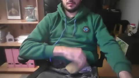 Snapshot of thx_4some_sharing chatting on 12-20-24, 11:26 toobigcockforonegirl online show from 12-20-24, 11:26