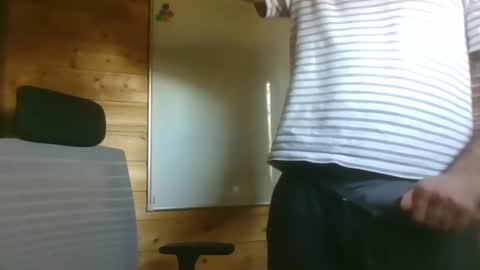 Snapshot of thx_4some_sharing chatting on 01-24-25, 10:00 toobigcockforonegirl online show from 01-24-25, 10:00