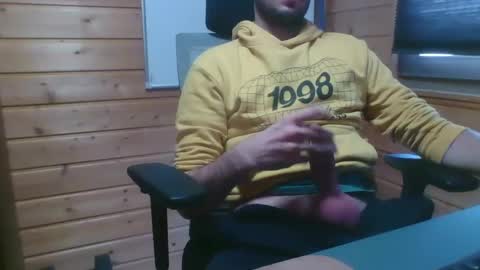 Snapshot of thx_4some_sharing chatting on 02-24-25, 09:10 toobigcockforonegirl online show from 02-24-25, 09:10