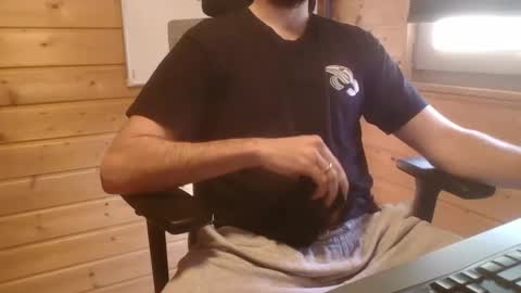 Snapshot of thx_4some_sharing chatting on 03-07-25, 01:18 toobigcockforonegirl online show from 03-07-25, 01:18