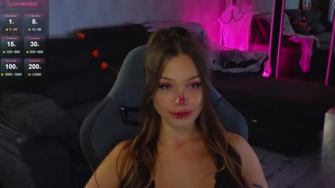 tia__moon online show from 10-25-25, 07:30