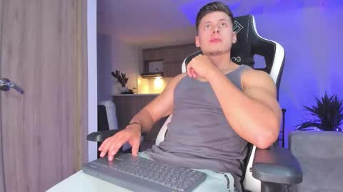 Snapshot of tiago_goez chatting on 02-03-26, 02:53 santiago online show from 02-03-26, 02:53
