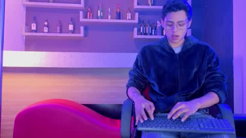   online show from 05-05-26, 03:14