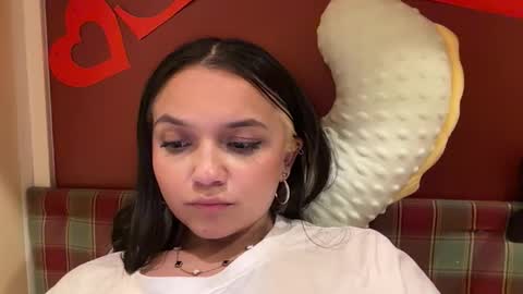 Snapshot of tianale chatting on 05-26-26, 10:17 Tiana Le online show from 05-26-26, 10:17