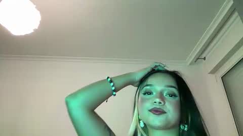 Snapshot of tianale chatting on 06-30-26, 08:10 Tiana Le online show from 06-30-26, 08:10