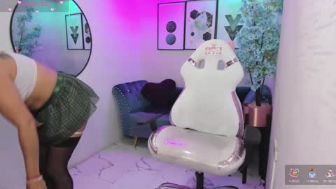 Tiara  online show from 03-18-26, 08:06