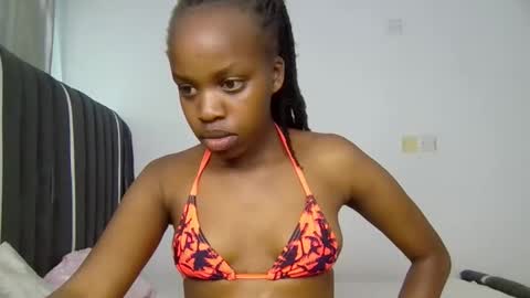 Tiara online show from 02-15-26, 07:51