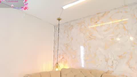 Snapshot of tifanibrown chatting on 02-07-26, 11:58 Tifani brown online show from 02-07-26, 11:58