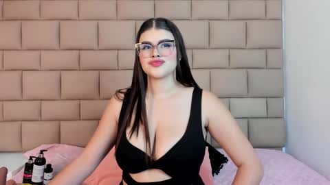 Tifanny  online show from 05-15-26, 11:50