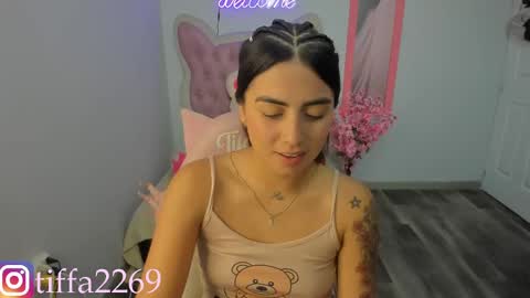 Snapshot of tifany_tay2 chatting on 12-28-24, 03:04 hey am julietha online show from 12-28-24, 03:04