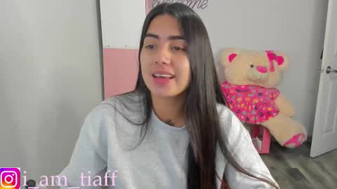 Snapshot of tifany_tay2 chatting on 10-01-25, 04:29 hey am julietha online show from 10-01-25, 04:29