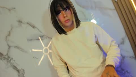 Tiffany online show from 02-16-25, 02:09