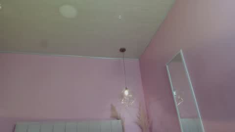 Snapshot of tiffani__love chatting on 01-16-25, 06:16 Tiffany online show from 01-16-25, 06:16