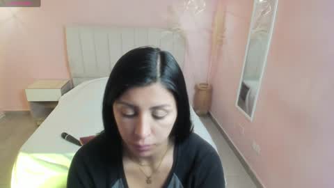Snapshot of tiffani__love chatting on 02-05-25, 11:55 Tiffany online show from 02-05-25, 11:55