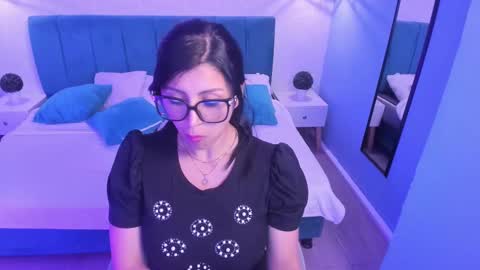 Snapshot of tiffani__love chatting on 02-13-25, 03:03 Tiffany online show from 02-13-25, 03:03