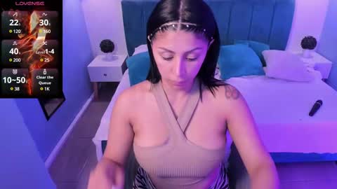 Snapshot of tiffani__love chatting on 02-28-25, 12:31 Tiffany online show from 02-28-25, 12:31