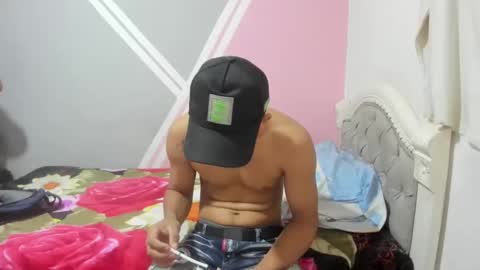 tiffany_and_leunam online show from 02-06-25, 02:22