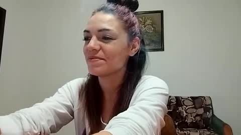 Tiffany online show from 02-12-25, 09:43