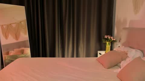 Tiffany online show from 04-22-26, 05:32