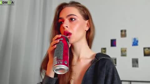 tiffany online show from 09-24-25, 10:35