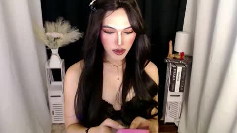 tiffany online show from 11-22-25, 06:29