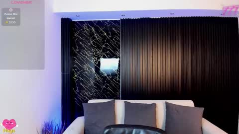 Snapshot of tiffanyhoustton chatting on 03-16-26, 11:47 tiffanyhoustton online show from 03-16-26, 11:47