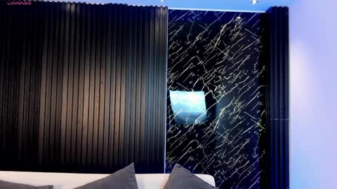 Snapshot of tiffanyhoustton chatting on 03-26-26, 12:11 tiffanyhoustton online show from 03-26-26, 12:11