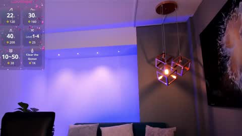 Snapshot of tiffanyhoustton chatting on 03-29-26, 12:16 tiffanyhoustton online show from 03-29-26, 12:16