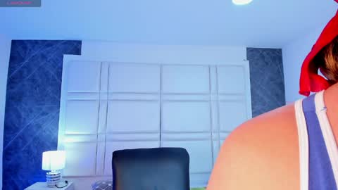 Snapshot of tiffanyhoustton chatting on 04-13-26, 12:43 tiffanyhoustton online show from 04-13-26, 12:43