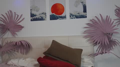 tiffanyjons online show from 12-06-24, 12:56