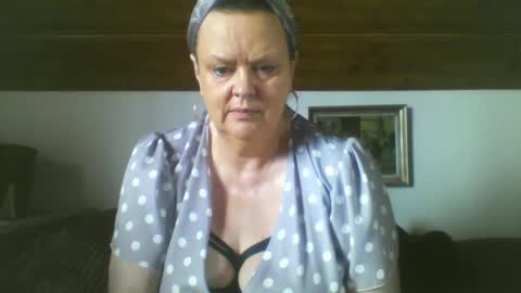 TiffanyMature online show from 09-13-25, 08:03