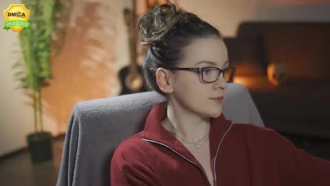 tiffanyriox online show from 02-20-26, 01:24