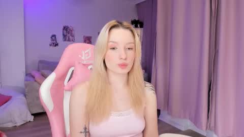 Tiffany online show from 12-15-25, 03:00