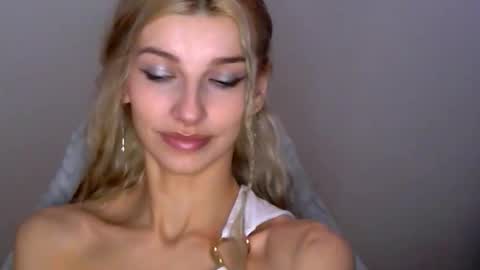 Snapshot of tigerblooood chatting on 05-12-26, 12:08 Ask me online show from 05-12-26, 12:08