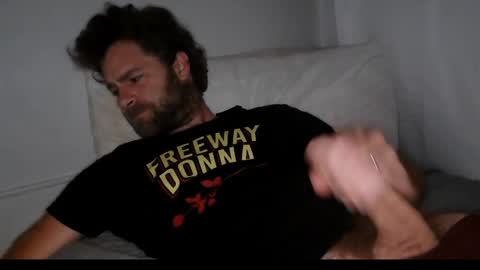 Snapshot of tigerzaddy chatting on 10-24-25, 01:40 tigerzaddy online show from 10-24-25, 01:40