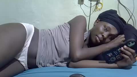 Snapshot of tight_pussie chatting on 02-12-26, 09:43 tight_pussie online show from 02-12-26, 09:43