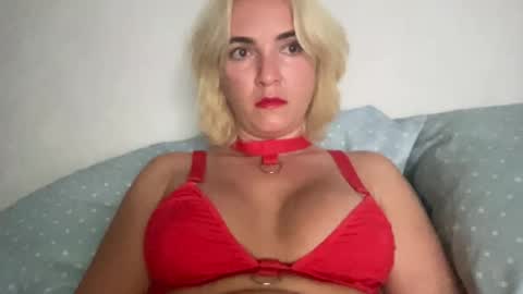 Snapshot of tightpinkpussy420 chatting on 12-24-24, 02:44 CaliforniaGoddess online show from 12-24-24, 02:44