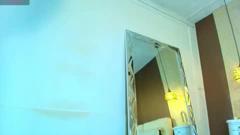 T I F F A N Y online show from 10-08-25, 08:17