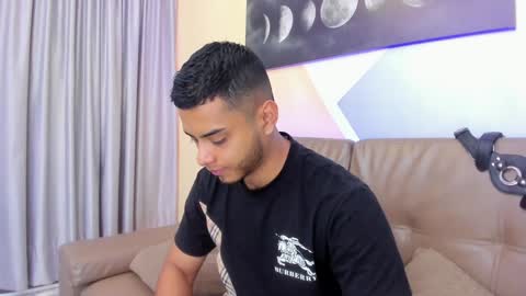 Snapshot of tiler_price chatting on 02-05-25, 07:53 Tyler online show from 02-05-25, 07:53