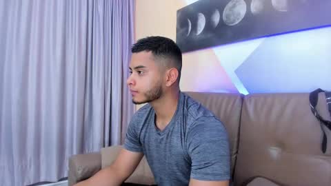 Snapshot of tiler_price chatting on 02-13-25, 07:42 Tyler online show from 02-13-25, 07:42