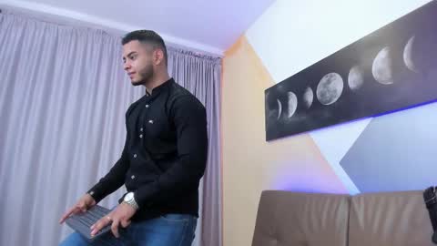 Snapshot of tiler_price chatting on 02-14-25, 08:26 Tyler online show from 02-14-25, 08:26