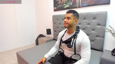 Snapshot of tiler_price chatting on 02-22-25, 04:40 Tyler online show from 02-22-25, 04:40