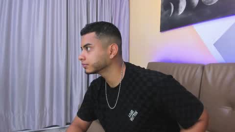 Snapshot of tiler_price chatting on 02-26-25, 08:33 Tyler online show from 02-26-25, 08:33