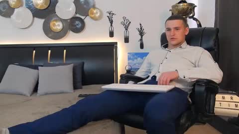 ask me online show from 02-24-25, 10:37